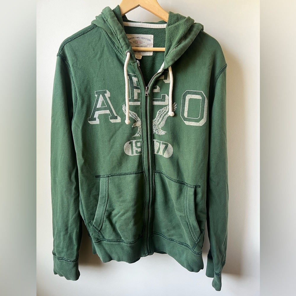 AMERICAN EAGLE OUTFITTERS Full Zip Hooded Sweatshirt Hoodie Graphic Distressed M